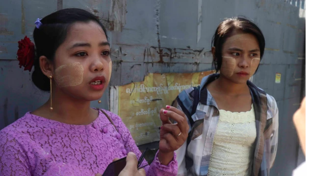 စက်ရုံပိတ်လို့ အလုပ်သမား၈၀၀၀ လောက်အလုပ်ပြုတ်