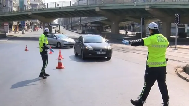 İstanbul'da görev yapan trafik polisleri