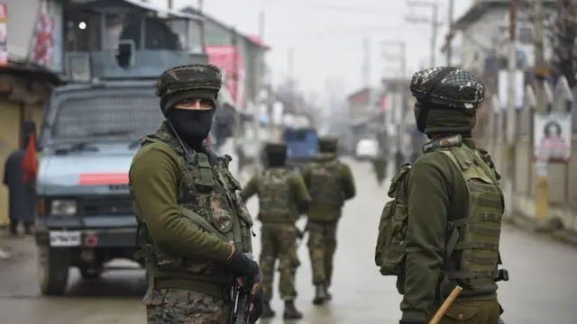 કાશ્મીરમાં સુરક્ષાદળ