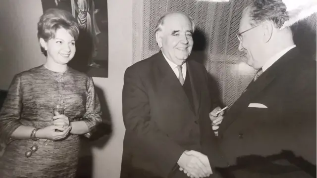 Bela i Krleža sa Titom