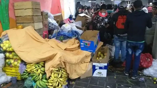 Cajas con alimentos.