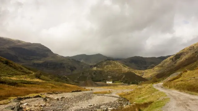 Высохшее русло реки у Конистона