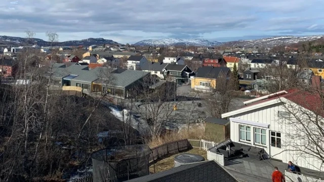 Вид на Киркенес с крыши одного из домов