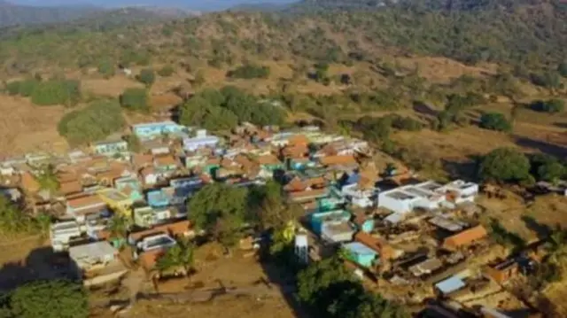 ایکلانتھم گاؤں