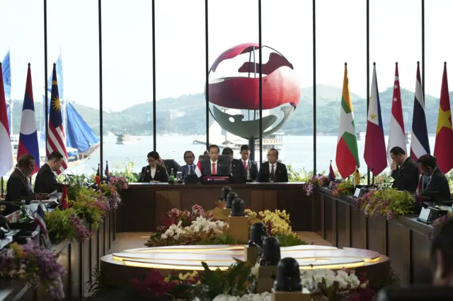 ဒီနေ့ မေလ ၁၀ ရက်မှာ ကျင်းပနေတဲ့ အာဆီယံခေါင်းဆောင်တွေရဲ့ ဆွေးနွေးပွဲမြင်ကွင်း