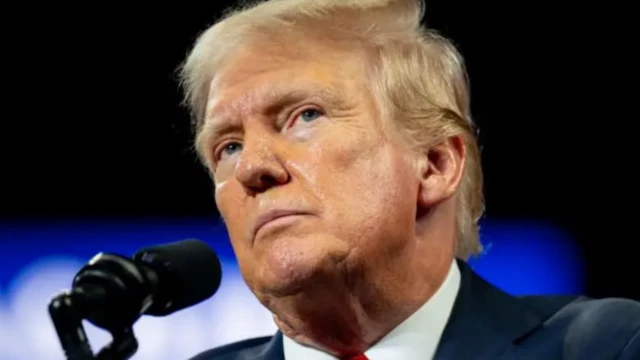 டொனால்ட் டிரம்ப்