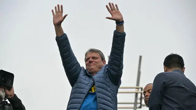 O governador de São Paulo, Tarcísio de Freitas. 