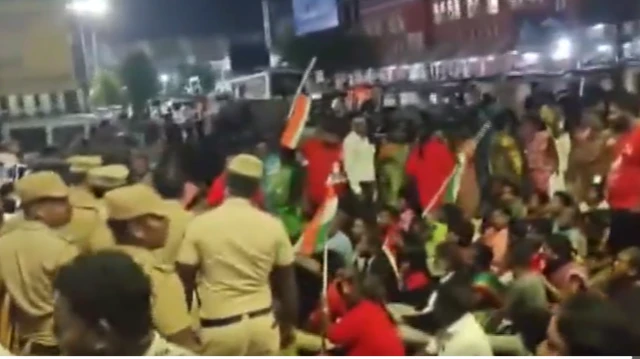 தூய்மைப் பணியாளர்கள் நள்ளிரவில் கைது - என்ன நடந்தது?