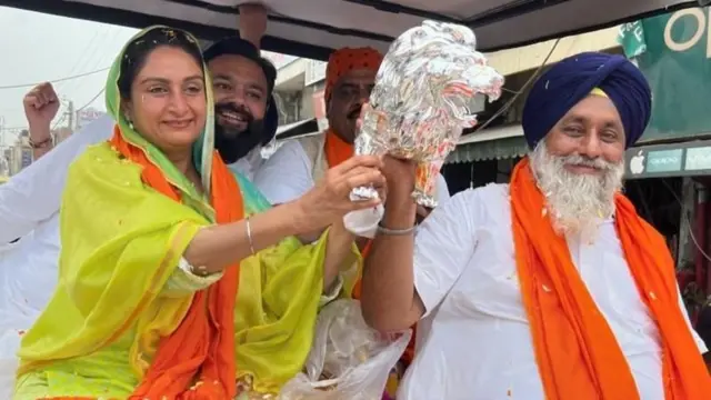 ਹਰਸਿਮਰਤ ਕੌਰ ਅਤੇ ਸੁਖਬੀਰ ਬਾਦਲ