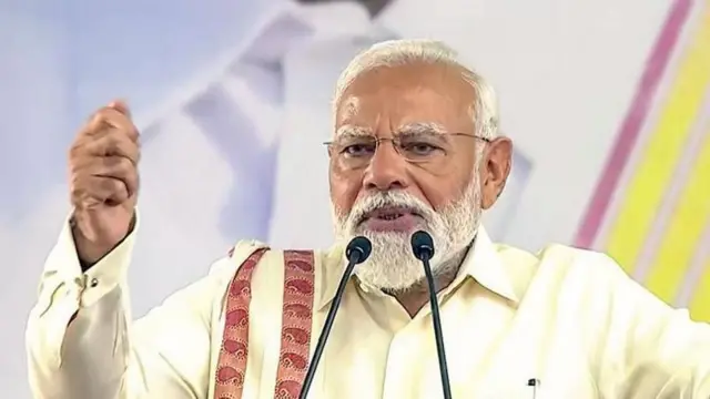 नरेंद्र मोदी