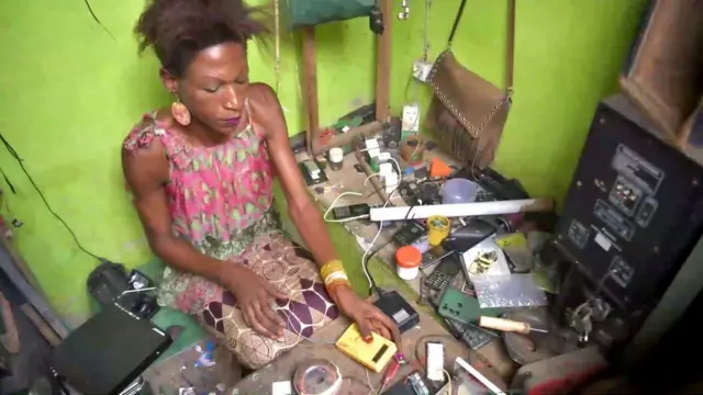 Samuel Minani ari mu kazi