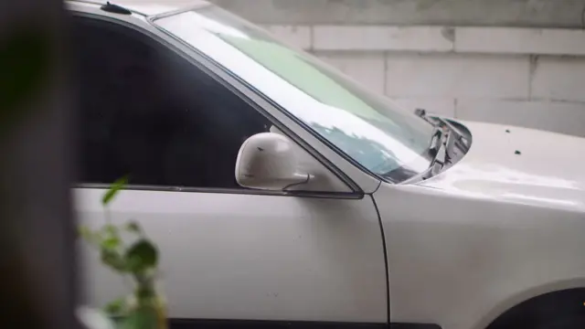 Car front window wey dey tinted