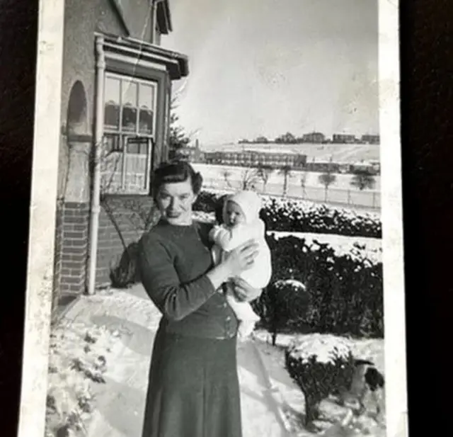 Margaret iyo hooyadeed