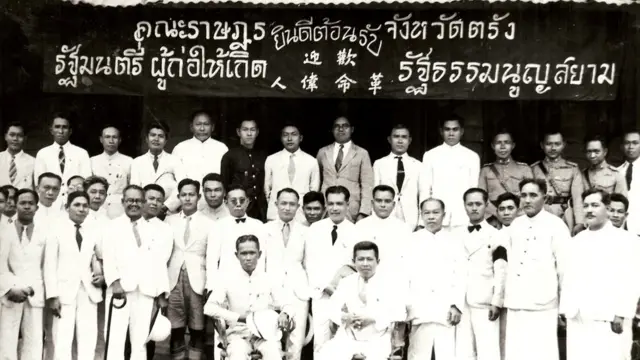 ปรีดี พนมยงค์ และคณะราษฎร