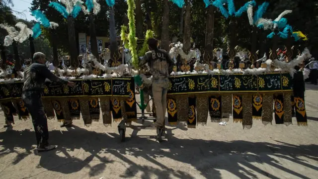 مراسم عاشورا