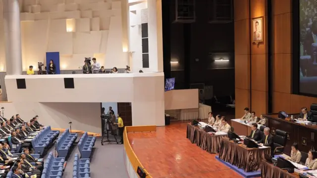 หอประชุมทีโอทีถูกแปลงให้เป็นที่ประชุมรัฐสภาชั่วคราว