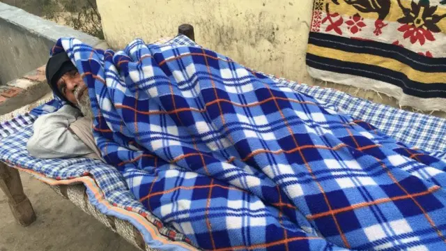 ખાટલા પર ઇજાગ્રસ્ત રમઝાનની તસવીર