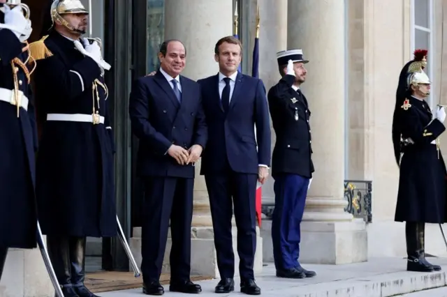Mısır Cumhurbaşkanı Abdülfettah es-Sisi ve Fransa Cumhurbaşkanı Emmanuel Macron