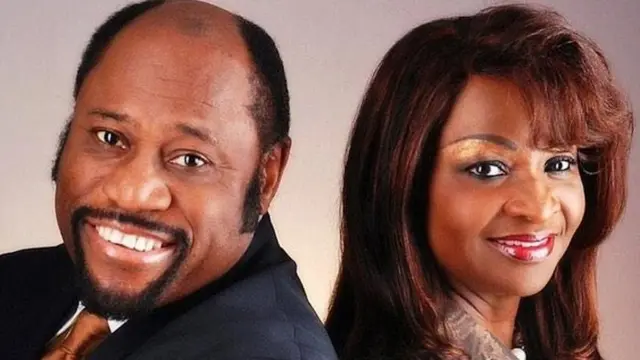 Aworan Myles Munroe ati iyawo rẹ
