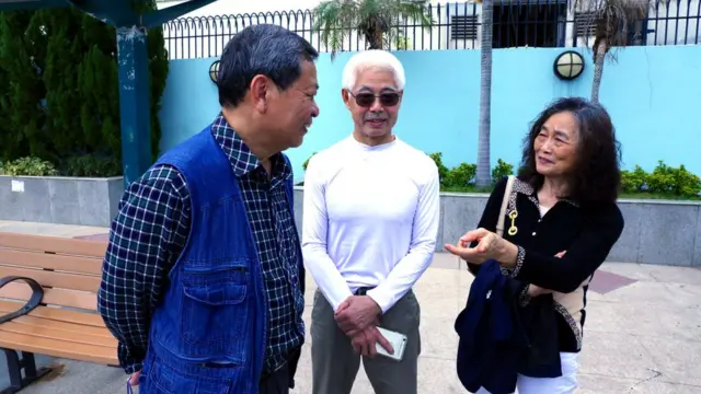 陈克治把太太介绍给夏威夷