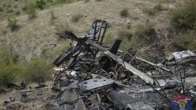 Azərbaycana məxsus olduğu iddia edilən helikopterin fotosu