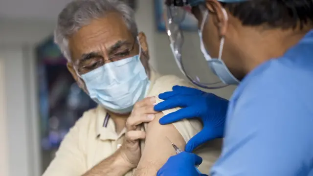 कोरोना लस