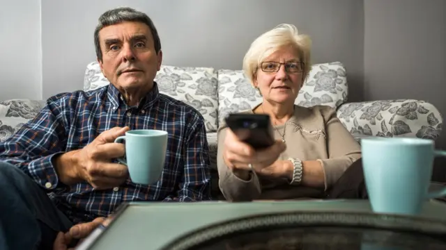 أثبتت دراسة طبية أن شرب الشاي الساخن يومياً يزيد من مخاطر الإصابة بسرطان المريء