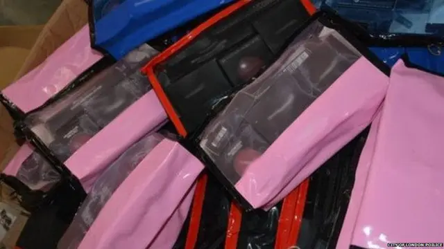 ලන්ඩන් නුවර පොලිසිය විසින් අත්අඩංගුවට ගන්නා ලද ව්‍යාජ රූපලාවණ්‍ය ආලේපන