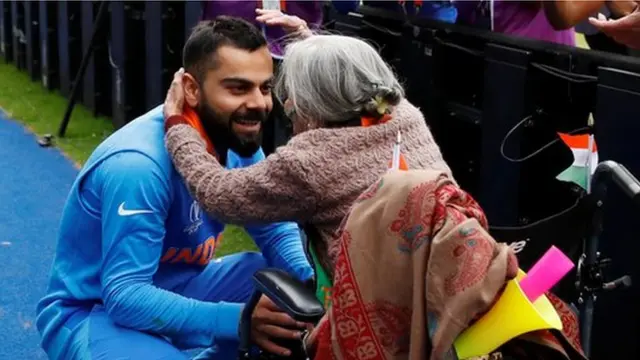 ਚਾਰੂਲਤਾ, ਫੈਨ ਤੇ ਵਿਰਾਟ ਕੋਹਲੀ