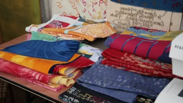 नाश के डिज़ाइन किए परिधान