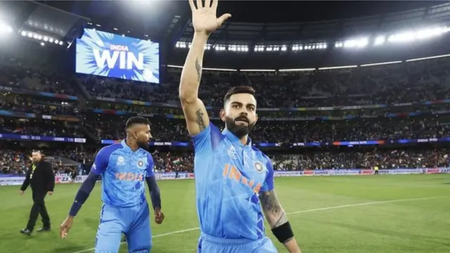 విరాట్ కోహ్లీ 53 బంతుల్లో ఆరు ఫోర్లు, నాలుగు సిక్స్లతో 82 పరుగులు చేసి నాటౌట్గా నిలిచాడు