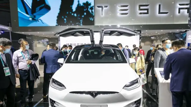 உலகப் பணக்காரர்கள் பட்டியலில் பில்கேட்ஸை வீழ்த்தி இரண்டாம் இடம் பிடித்த எலான் மஸ்க் - விரிவான தகவல்கள்