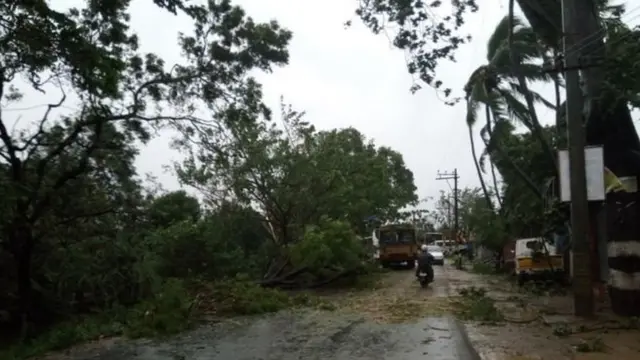 ஒக்கி புயல்