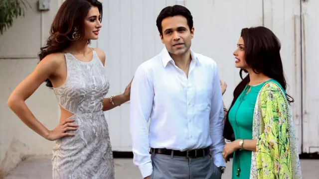 فلم اظہر کی کاسٹ