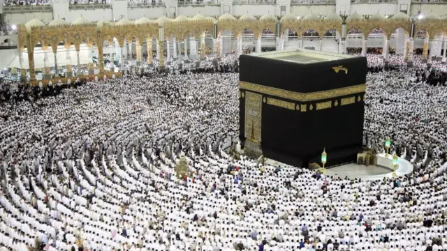 ஹஜ் புனிதப் பயணம்