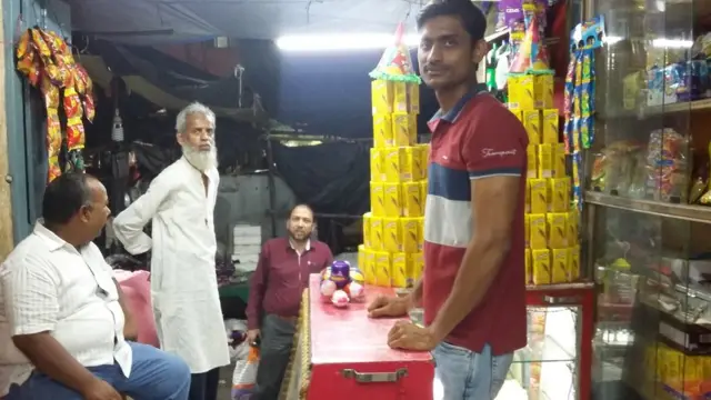 আসানসোলের এই পাউরুটির দোকানেই নজরুল কাজ করতেন।