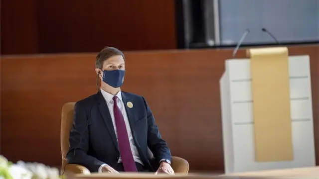 وائٹ ہاؤس کے سینئر مشیر بھی اس جی سی سی اجلاس میں موجود ہیں