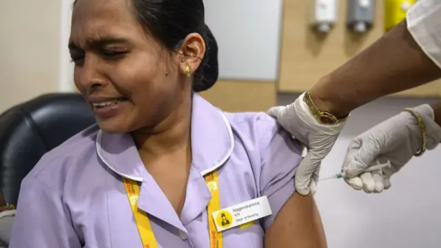 கொரோனா தடுப்பூசி