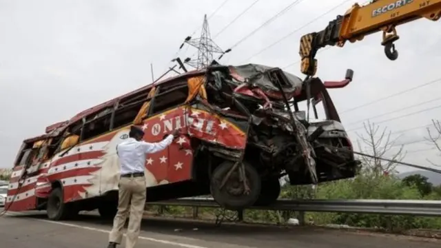 सड़क हादसे