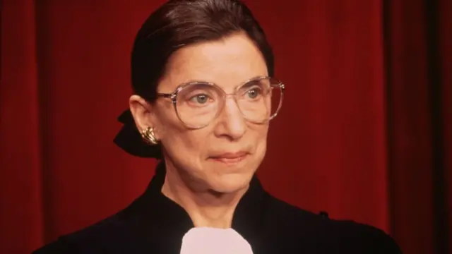 Thẩm phán Tối cao Pháp viện Ginsburg, 87 tuổi, qua đời hôm thứ Sáu
