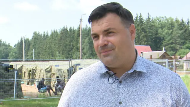 Начальник миграционного центра в Пабраде Александр Кислов