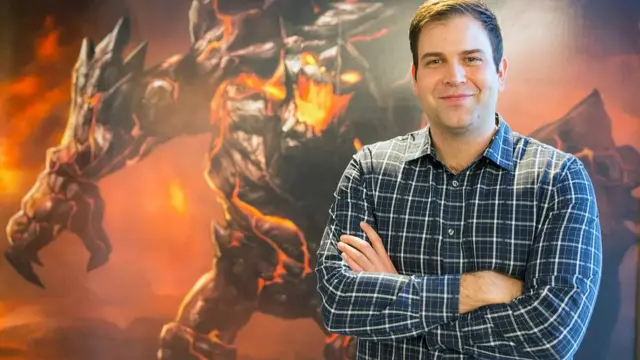 اوتارسون، که سرمایه گذار بازیهای ویدیویی است می گوید علت درخواست او این بود که از افزایش نگران کننده تعداد مبتلایان به ویروس کرونا در لس آنجس-محل زندگی اش به تنگ آمده بود.