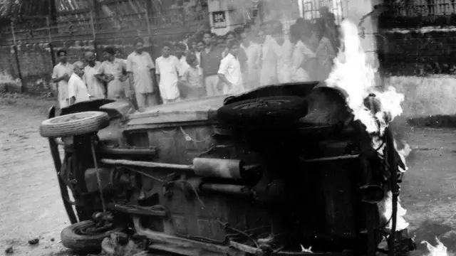 1968માં અમદાવાદમાં કોમી રમખાણો થયાં.