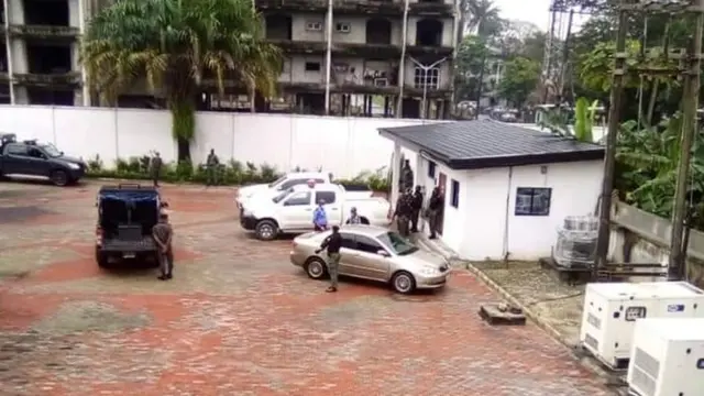 Inside Nunieh house as di mata dey happun