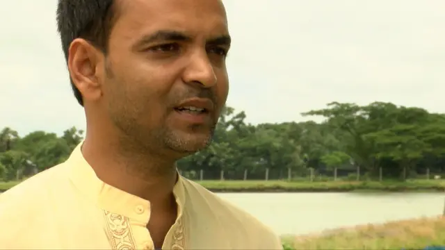 মোস্তাফিজ রাজু নামে এই খামারের মালিক বলছেন, তার এলাকায় মৎস্য অধিদপ্তরের কোন চিকিৎসা কর্মকর্তা পরামর্শ দিতে আসেন না।