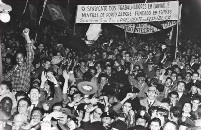 Comícioganhar todos os tempos betanoPorto Alegreganhar todos os tempos betanohomenagem a Getúlio Vargas, sem data definida