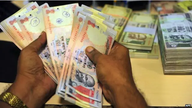 මෙවැනි ඉහල වටිනාකම් සහිත මුදල් නෝට්ටු අවලංගුකොට ඇත.