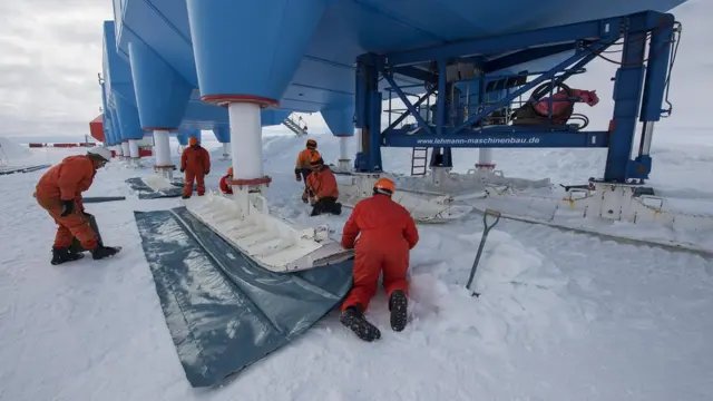 Patas hidráulicas con esquí