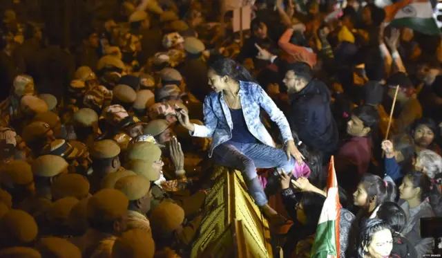 बलात्कार के खिलाफ़ प्रदर्शन