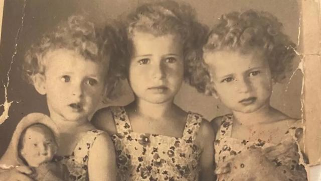 الشقيقات الثلاث إنجي وروث وغريتيل أداميتش في أوشفيتز
